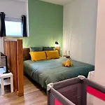 Grand Studio Centre La Roche-Chalais, Terrasse, Parking, Fibre Lejlighed *