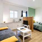 Grand Studio Centre La Roche-Chalais, Terrasse, Parking, Fibre *