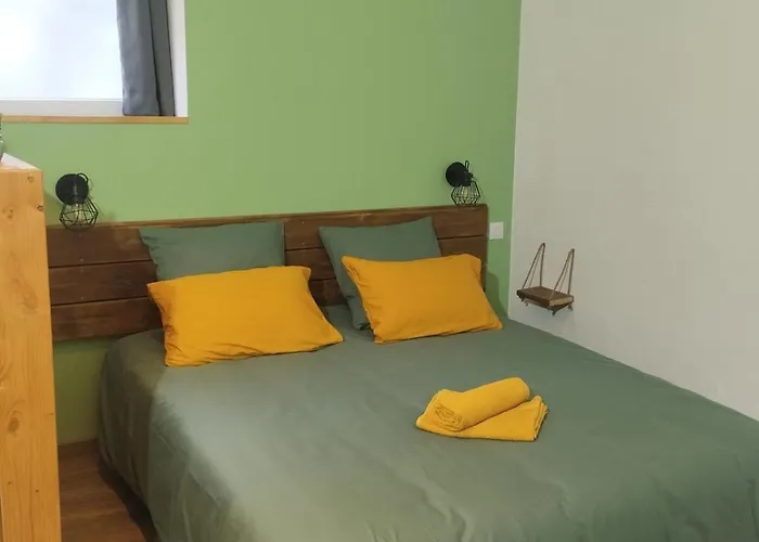 Le Petit Rochalais - Cosy & - Parking Et Wifi Gratuit - Lit Bb - Speciale * La Roche-Chalais